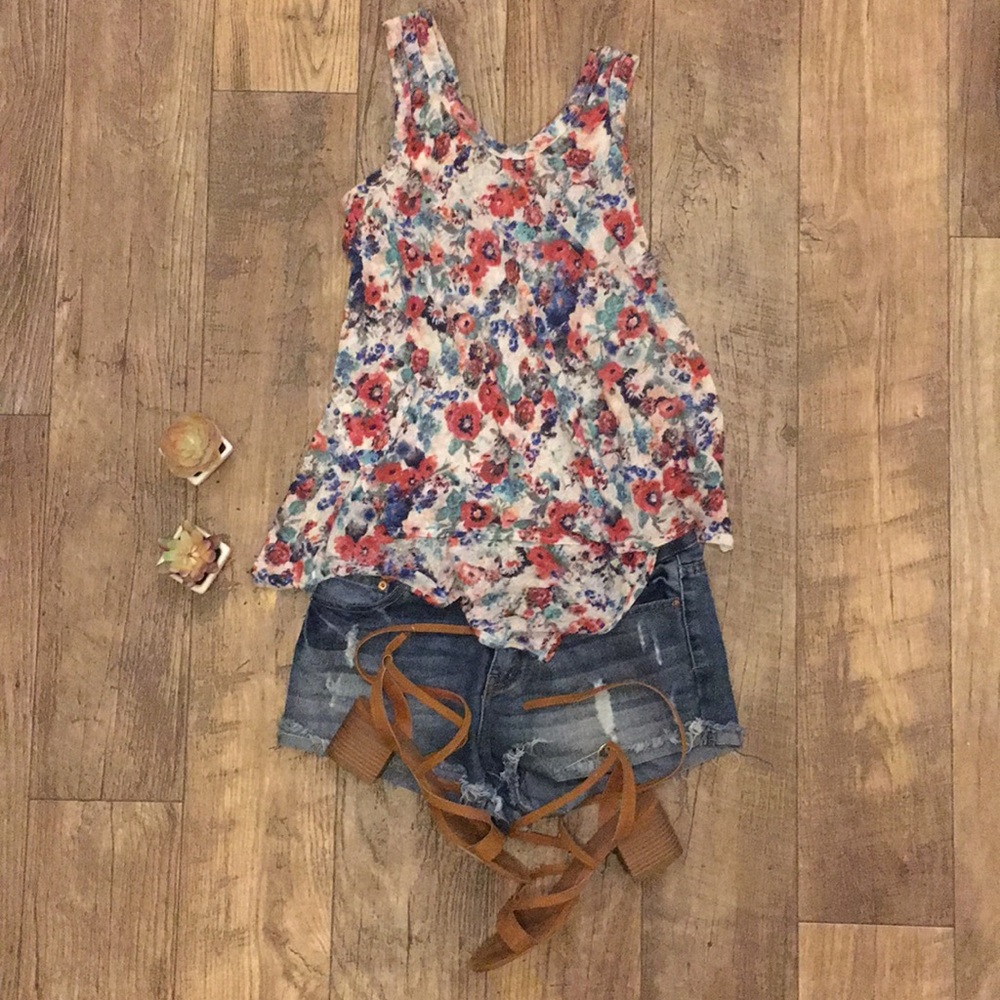 🌸 Soprano floral tank top Small 🌸